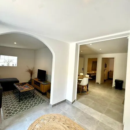 Дом отдыха Maison Avec Jardin Et Proche Проприано