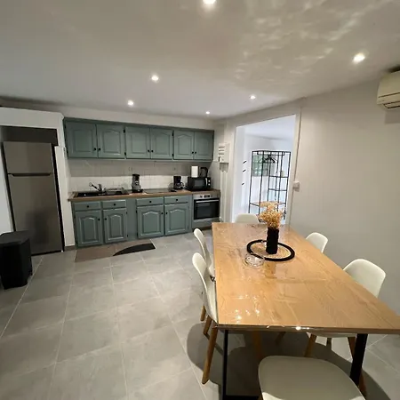 Holiday home Maison Avec Jardin Et Proche